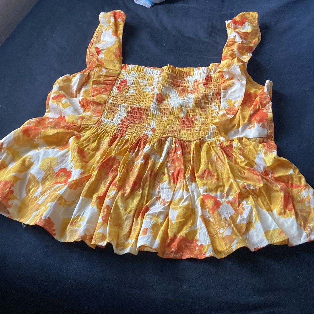 Rose + Olive brand Gold/mustard/white/tangerine/rust/nutmeg cool floral Top